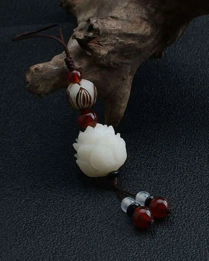 Bodhi Root Fortune Cat Paw Keychain - Traditional Chinese Lucky Amulet