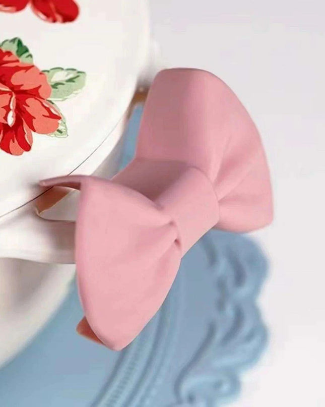 Charming Tiny Bow-Designed Heat-Resistant Silicone Oven Mitts - Set of 2 Mini Pot Holders for Safe Cooking