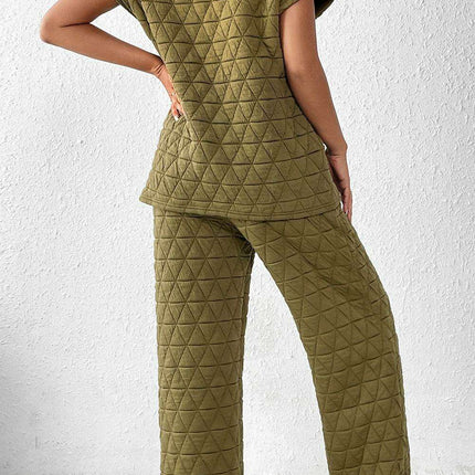Sage Green Quilted Co-Ord Set - Chic Comfort for Modern Fashion - Très Elite