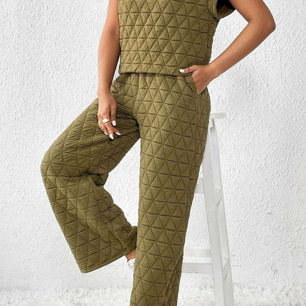 Sage Green Quilted Co-Ord Set - Chic Comfort for Modern Fashion - Très Elite