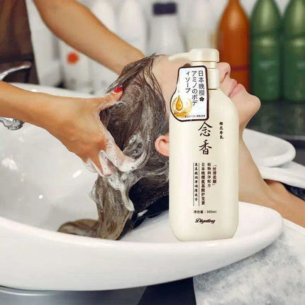 Sakura Blossom Amino Infused Hair Renewal Shampoo - Très Elite
