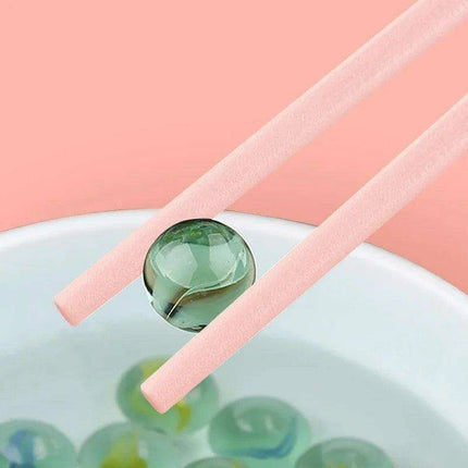 Sakura Elegance: Chic Pink Alloy Chopsticks for Gourmet Dining Delight - Très Elite