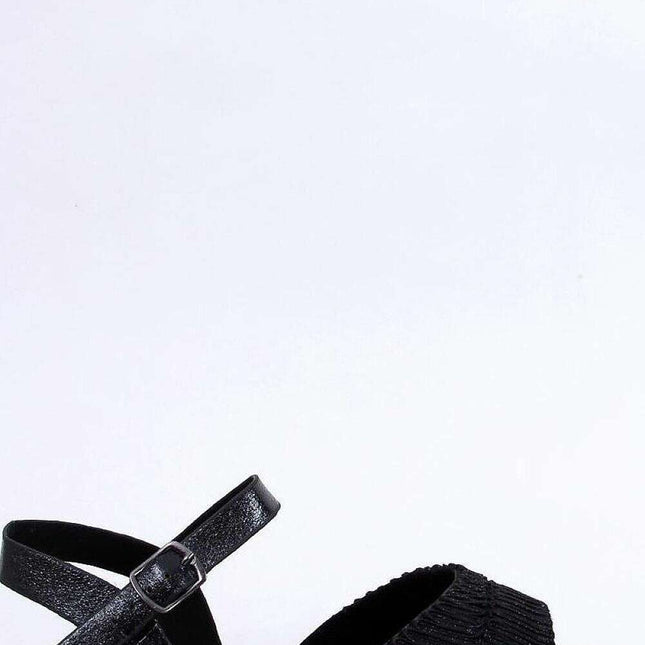 Sandals model 197374 - Très Elite