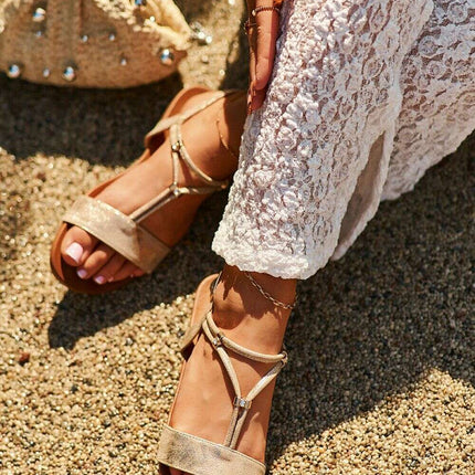 Sandals model 198133 - Très Elite