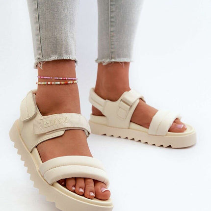 Sandals model 198789 - Très Elite
