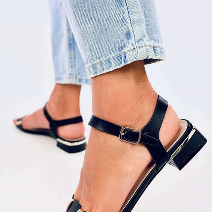 Sandals model 200784 - Très Elite