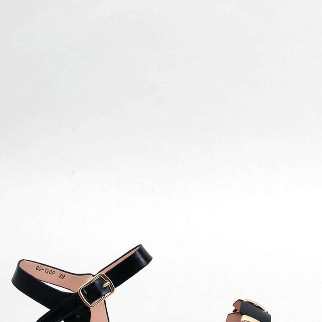Sandals model 200784 - Très Elite