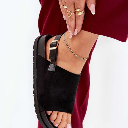 Sandals model 210046 - Très Elite