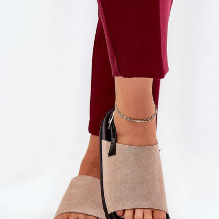 Sandals model 210046 - Très Elite