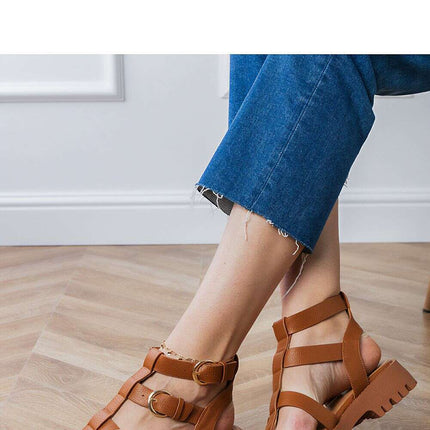 Sandals model 213402 - Très Elite