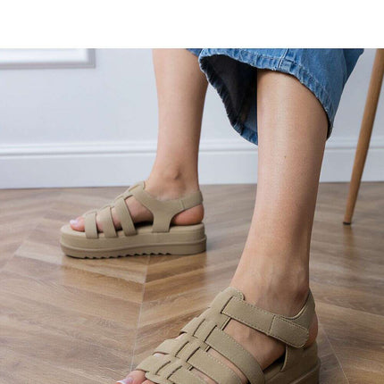 Sandals model 213513 - Très Elite