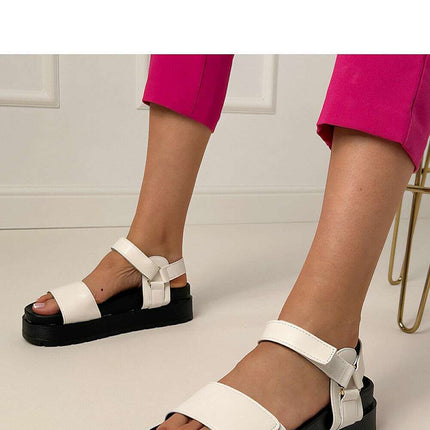 Sandals model 214617 - Très Elite
