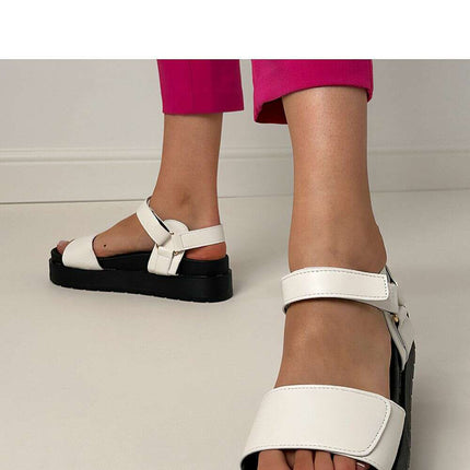 Sandals model 214617 - Très Elite