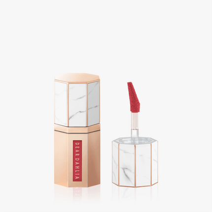 Sangria Velvet Lip Mousse with Dahlia Essence - The Ultimate Matte Experience - Très Elite
