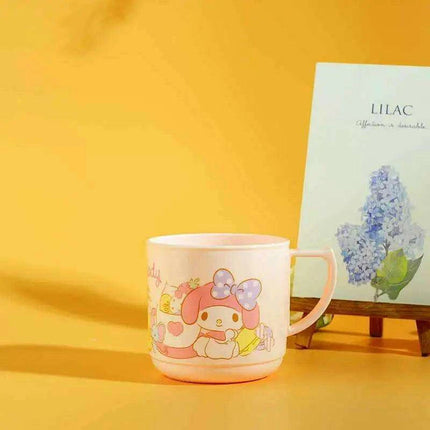 Sanrio Character Kids' Breakfast Water Cup Set Featuring Hello Kitty and My Melody - Fun and Whimsical Design - Très Elite