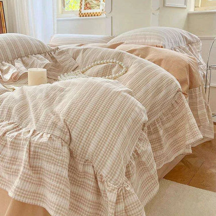 Elegant 4-Piece French Vintage Plaid Cotton Bedding Set with Ruffled Duvet Cover and Bed Skirt