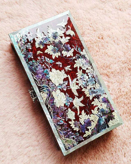 Exquisite Abalone Shell Jewelry Organizer - Handcrafted Mother of Pearl Keepsake Box for Timeless Treasures - Ideal for Gifting