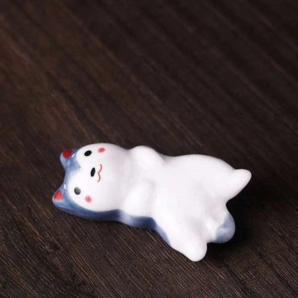 Charming Cat-Inspired Ceramic Chopstick Holder for Elegant Dining