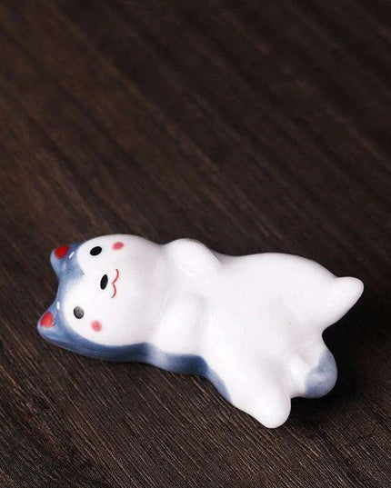 Charming Cat-Inspired Ceramic Chopstick Holder for Elegant Dining