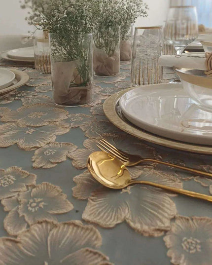 Elegant Designer Table Cloth and Napkin Set with Premium Quality Packaging