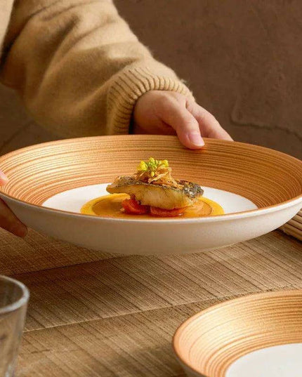 Exquisite Gold-Trimmed Ceramic Dinner Plates for Sophisticated Dining Events
