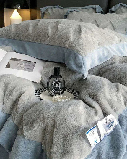 Plush Coral Velvet Faux Fur Duvet Cover Set - Indulgent Shaggy Bedding for Winter Warmth