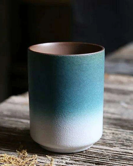 Sophisticated Japanese Stoneware Ombre Coffee and Tea Mug - Ideal for Daily Enjoyment