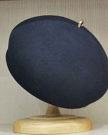 Elegant Gold-Accented Wool Beret Hat for Women - Timeless Pillbox Fascinator for Weddings and Special Occasions