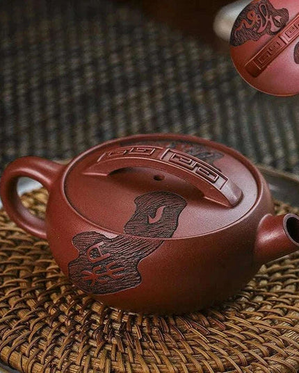 Authentic Elegance: 120ml Dragon's Blood Sand Teapot for Tea Aficionados