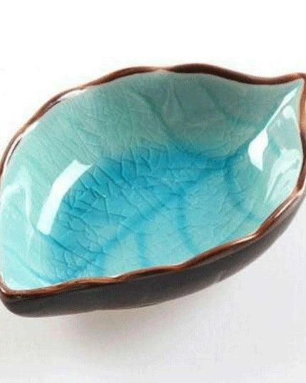 Leaf Motif Artisan Sushi Plates - Elegant Japanese Dinnerware for Gourmet Appetizers