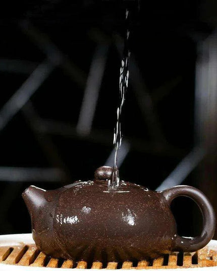 Elegant Handcrafted Yixing Purple Clay Teapot – 150ml Xishi Kettle for Oolong & Dahongpao Tea