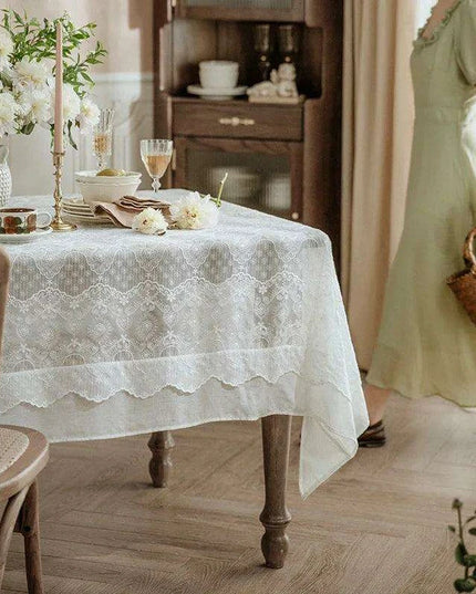Chic French Lace Table Cover - Elevate Your Event with Timeless Elegance