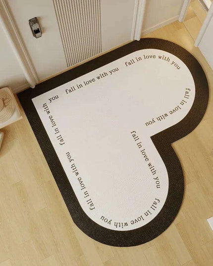 Chic Heart-Shaped Welcome Mat - A Touch of Elegance for Your Home