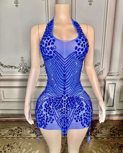 Radiant Rhinestone-Embellished Halter Neck Evening Gown with Opulent Mesh and Velvet Accents