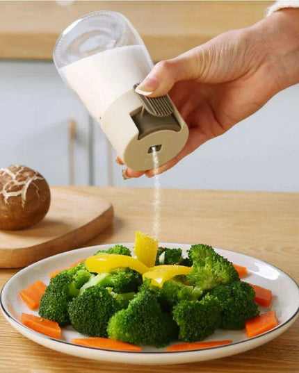 Seasoning on the Go: Portable Glass Salt Shaker for Instant Flavor Boost