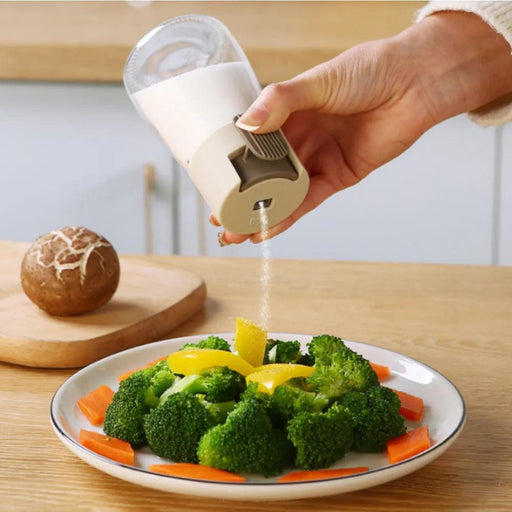 Seasoning on the Go: Portable Glass Salt Shaker for Instant Flavor Boost