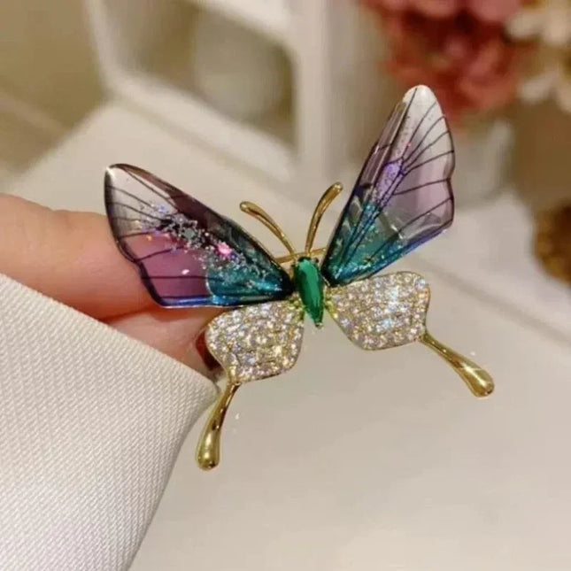 Emerald Crystal Butterfly Brooch — Palace-Style Alloy Pin for Suits & Coats
