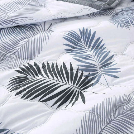 Gentle Touch Summer Quilt Set