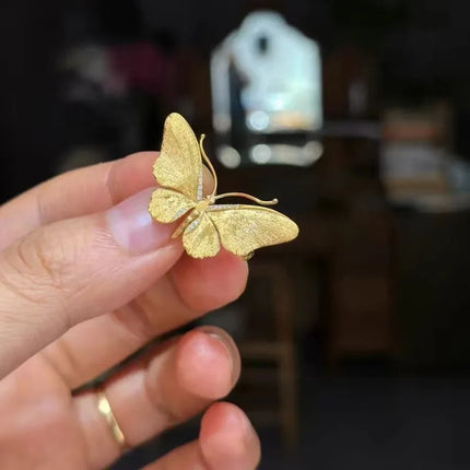 Stay Closer Elegant Gold Alloy Butterfly Brooch - Vintage Art Pin