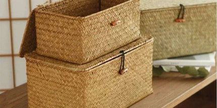 Natural Seagrass Organizer Basket with Lid - Stylish Storage Solution for Cosmetics, Sundries, and Laundry
