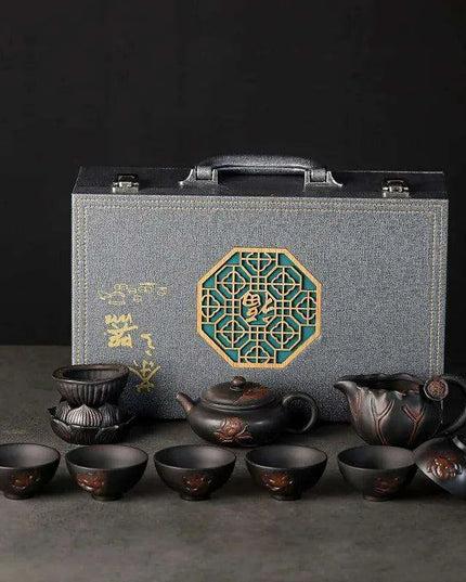 Yunnan Handcrafted Purple Pottery Tea Ceremony Set: Gaiwan Teapot and Cups for Elegant Brewing