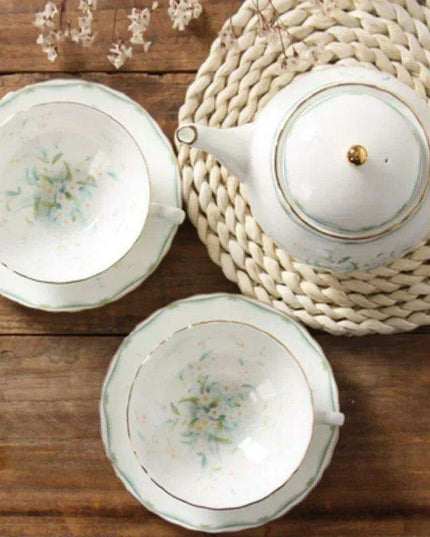 Sleek Black Bone China Tea Set for Two - A Luxurious Japanese Tea Experience