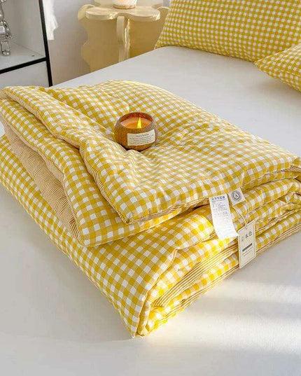 Elegant Green Plaid Double-Sided Summer Quilt - Luxurious Comforter for Queen Beds