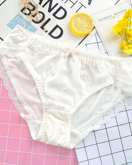 Whimsical Strawberry Ruffle Seamless Women's Underwear for Girls in Japanese Fashion