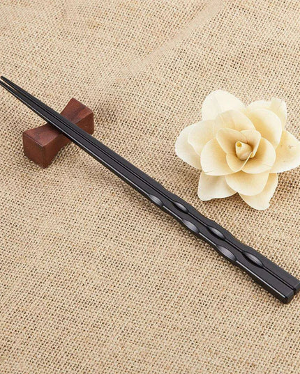 Sophisticated Black Fiberglass Chopsticks - Non-Slip Utensils for Sushi and Asian Dishes