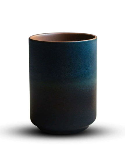 Sophisticated Japanese Stoneware Ombre Coffee and Tea Mug - Ideal for Daily Enjoyment
