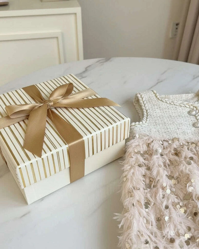 Charming Velvet A-Line Sleeveless Dress in Radiant White for Girls - Perfect for Winter Weddings and Festive Celebrations