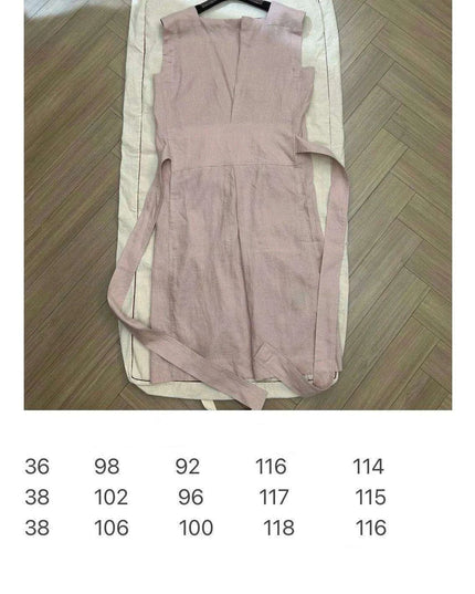 Chic Sleeveless Linen Summer Dress with Elegant Long Skirt and Waist Detail