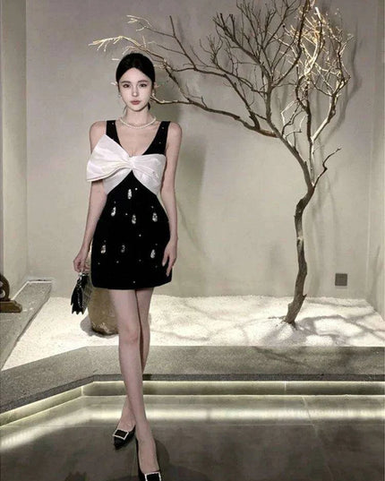 Charming Backless Vintage Bow Mini Dress with Glittering Accents for Women