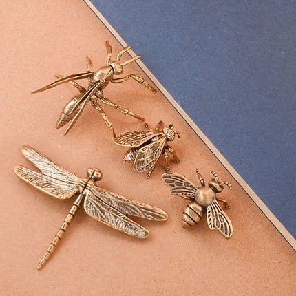 Solid Brass Simulation Insect Honeybee/Dragonfly Figurines Miniatures Tea Pet Funny Beetle Craft Desktop Ornament Home Decoratio solid-brass-simulation-insect-honeybee-dragonfly-figurines-miniatures-tea-pet-funny-beetle-craft-desktop-ornament-home-decoratio-1